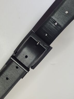 Nike Reversible Black & Brown Leather Men's Belt Sleek Adjustable Style